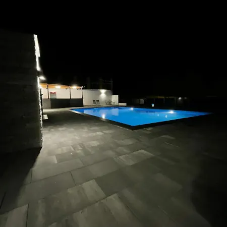Queen Holiday home *